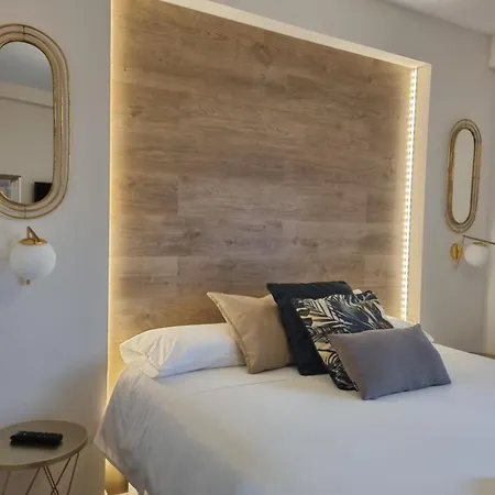 La Parada De La Estacion Con Parking *