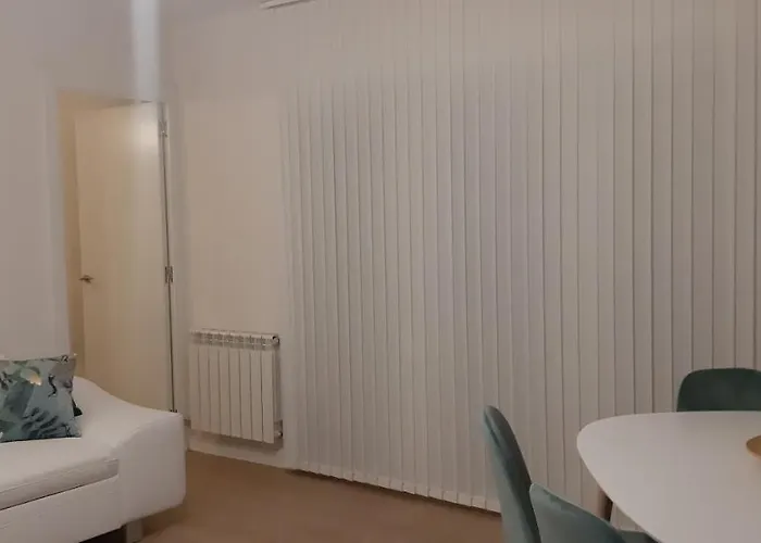 La Parada De La Estacion Con Parking *